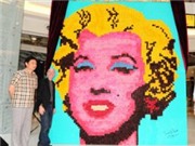 Bóng đá anh, ngoại hạng anh, lịch thi đấu euro 2012, Tạo chân dung Marilyn Monroe bằng… lát bánh mỳ 